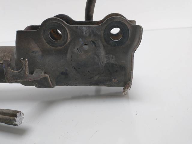 8V5118045CC Ford