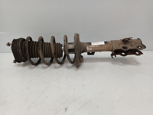 8V5118045CC Ford