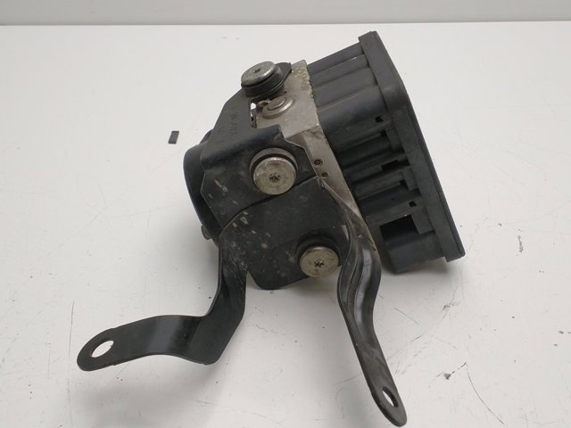 8V512C405AE Ford