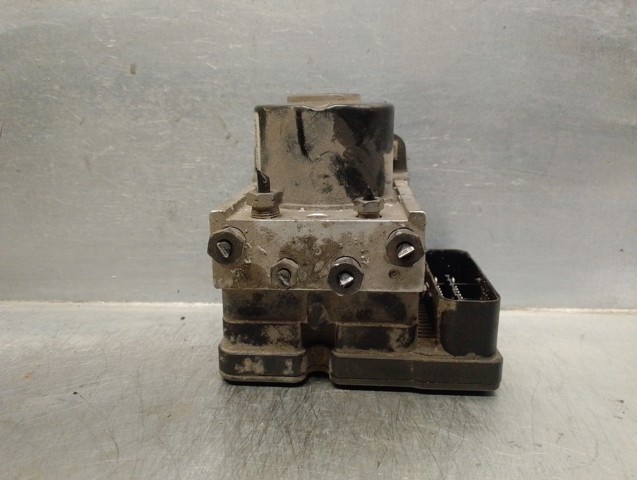 8V512M110AD Ford