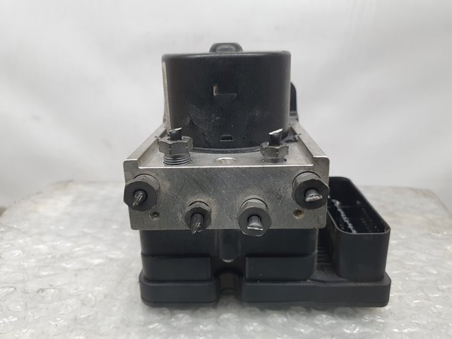 8V512M110AD Ford