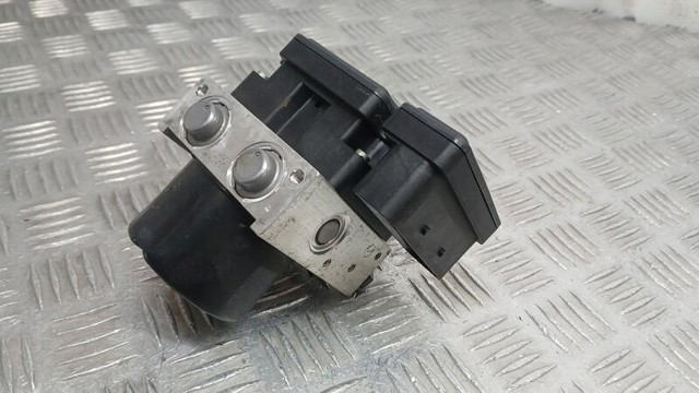 8V512M110AD Ford