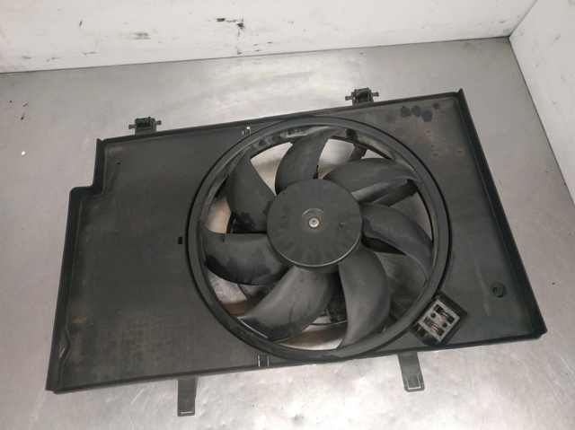 Difusor do radiador de esfriamento, montado com motor e roda de aletas 8V518C607CG FORD