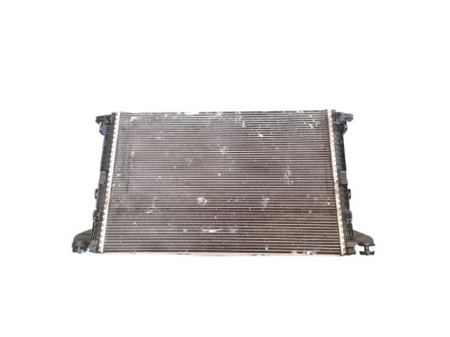 Radiador de esfriamento de motor 8W0121251AK VAG