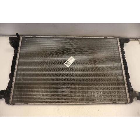 Radiador de esfriamento de motor 8W0121251AK VAG
