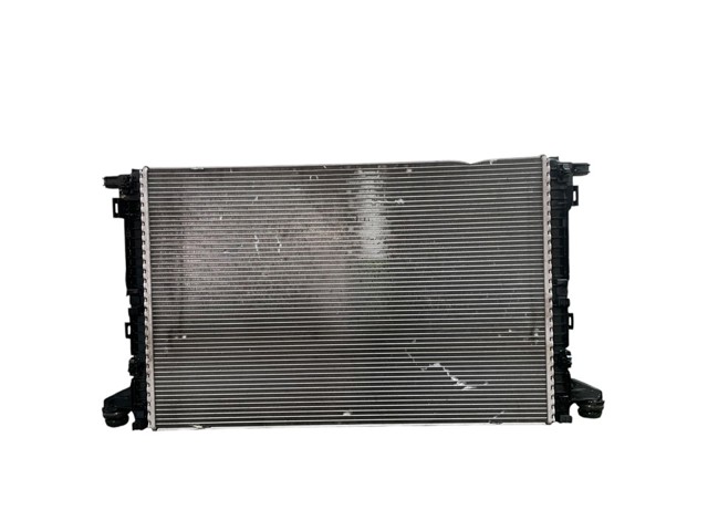 Radiador de esfriamento de motor 8W0121251AK VAG