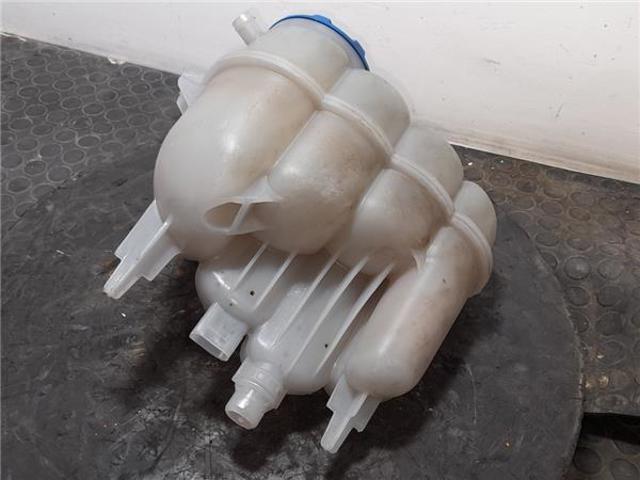 Coxim (suporte) direito de motor 8W0199372CD VAG