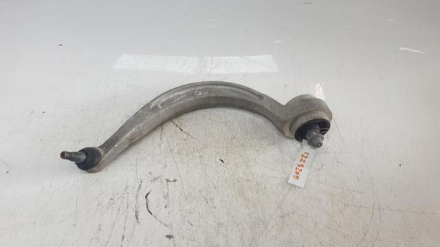 Braço oscilante inferior direito de suspensão dianteira 8W0407694B VAG