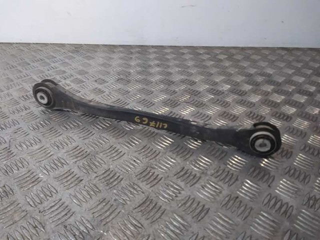 Barra transversal de suspensão traseira 8W0501531D VAG