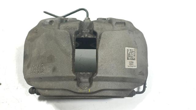 Suporte do freio dianteiro esquerdo 8W0615107D VAG