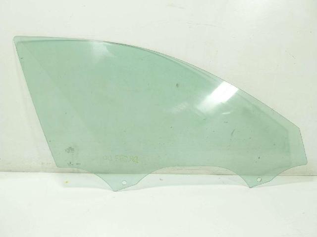 Vidro da porta dianteira direita 8W0845202 VAG
