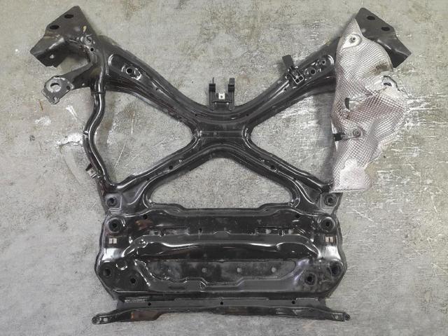 Viga de suspensão dianteira (plataforma veicular) 8W1399347H VAG