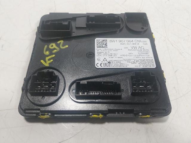 8W1907064CM VAG