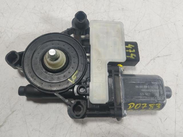 8W9863560 VAG