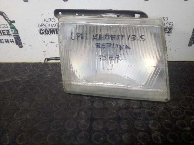Luz direita 90008020 OPEL