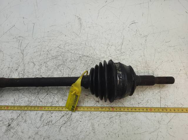 Semieixo (acionador) dianteiro direito 90009980 OPEL