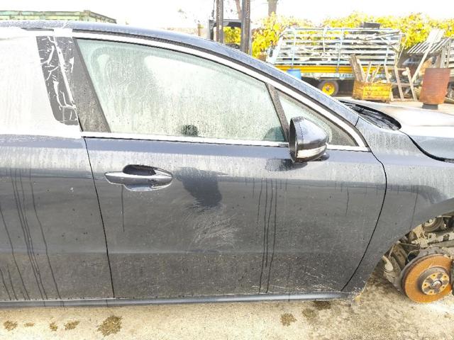 Porta dianteira direita 9004CZ PEUGEOT