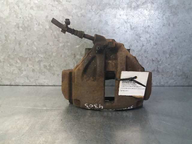 Suporte do freio dianteiro esquerdo 9014203301 MERCEDES