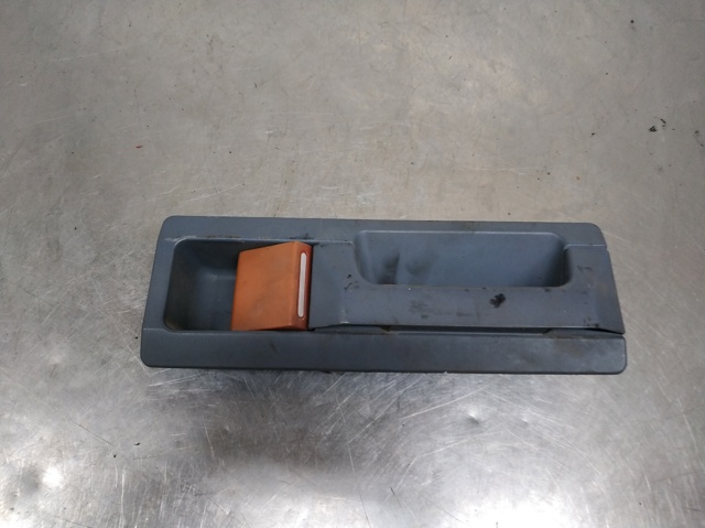 Maçaneta direita interna da porta traseira (batente) 9017600361 MERCEDES