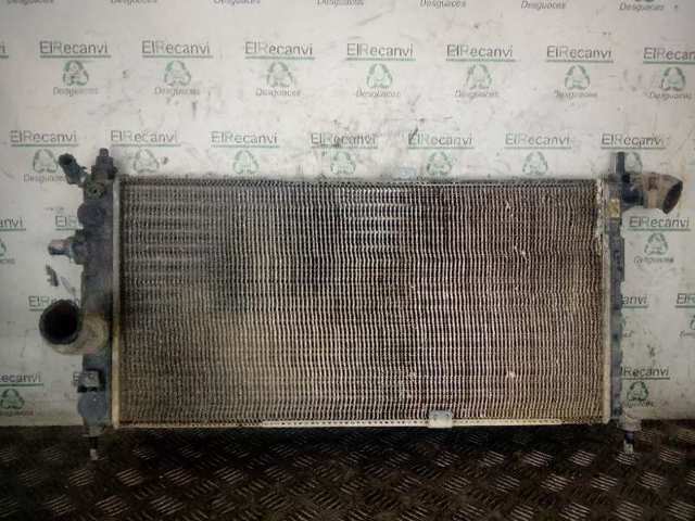 Radiador de esfriamento de motor 90180561 OPEL