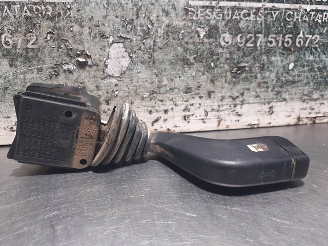 Comutador esquerdo instalado na coluna da direção 90221174 OPEL