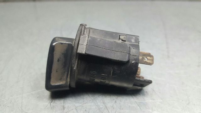 Comutador das luzes no "painel de instrumentos" 90340746 OPEL