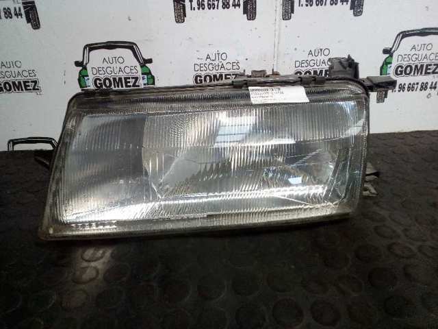 Luz esquerda 90348246 OPEL