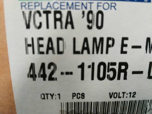 Luz direita 90348247 OPEL