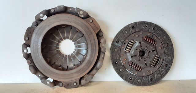Cesta de embraiagem 90375665 OPEL