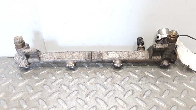Distribuidor de combustível (rampa) 90411551 OPEL