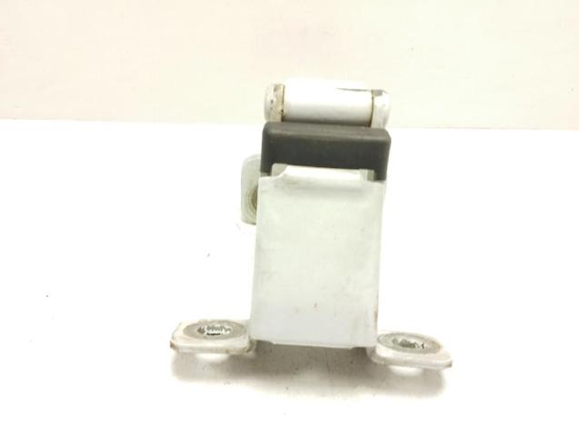 904115738R Renault (RVI)