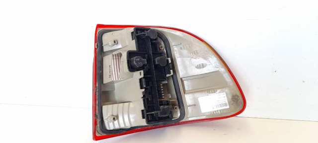 Lanterna traseira esquerda 90421969 OPEL