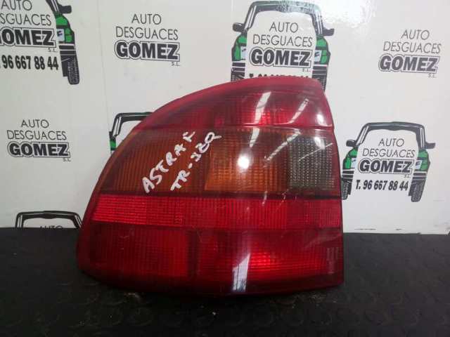 Lanterna traseira esquerda 90421969 OPEL