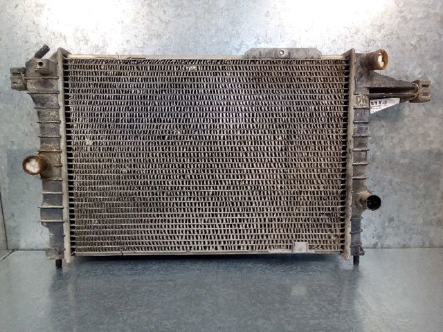 Radiador de esfriamento de motor 90442583 OPEL