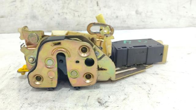 Motor acionador de abertura/fechamento da porta dianteira direita 90449073 OPEL
