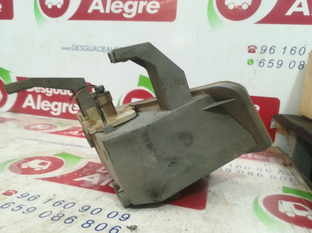 Luzes de nevoeiro direitas 90464664 OPEL