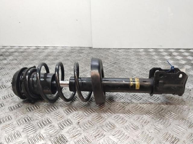 Suporte de amortecedor dianteiro 90468554 OPEL