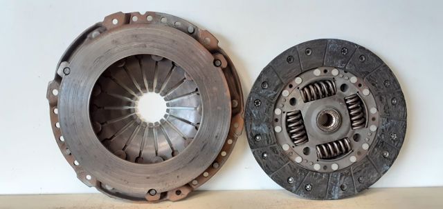 Cesta de embraiagem 90470884 OPEL