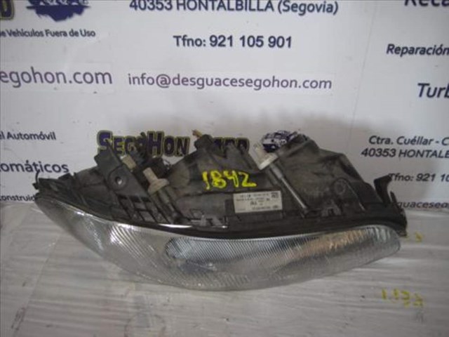 Luz direita 90487568 OPEL