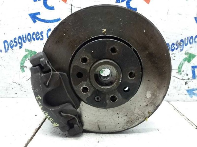Cubo dianteiro 90496444 OPEL