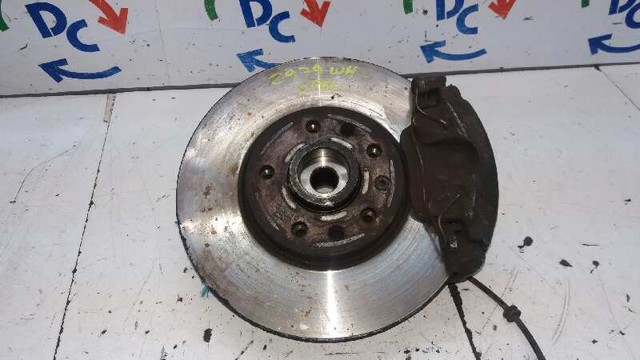 Cubo dianteiro 90496444 OPEL