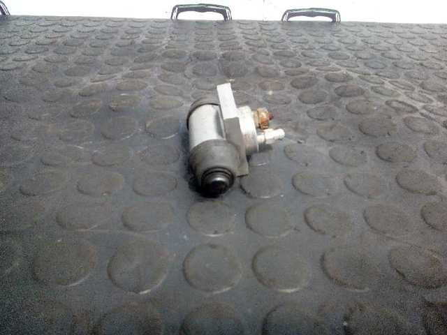 Cilindro traseiro do freio de rodas de trabalho 90498300 OPEL