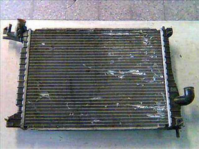 Radiador de esfriamento de motor 90499823 OPEL