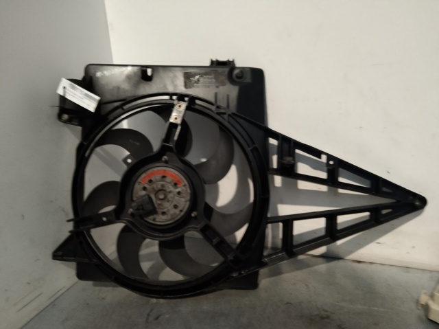 Ventilador elétrico de aparelho de ar condicionado montado (motor + roda de aletas) 90502181 OPEL
