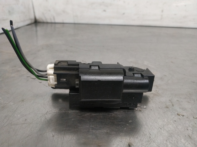 Fecho de tampa de porta-malas (de 3ª/5ª porta traseira) 90502AV70B NISSAN