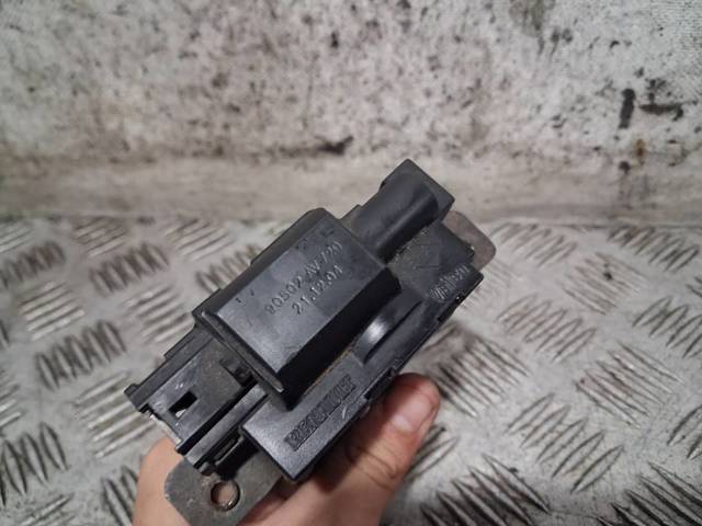 90502AV720 Nissan/Infiniti