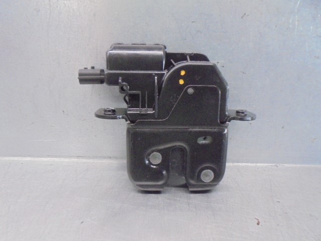 Fecho de tampa de porta-malas (de 3ª/5ª porta traseira) 905039004R RENAULT