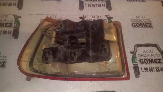Lanterna traseira direita 90510613 OPEL
