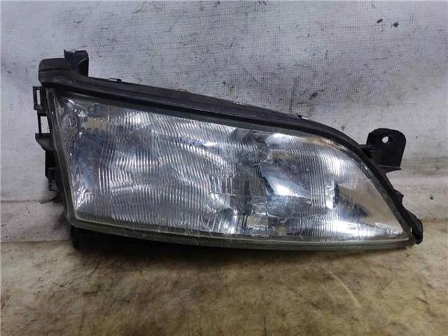 Luz direita 90512320 OPEL