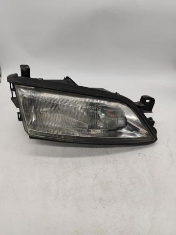 Luz direita 90512320 OPEL
